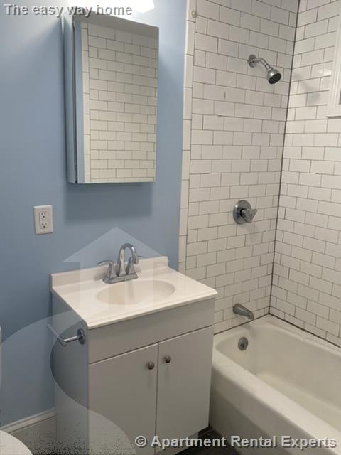 3 bed, 1 bath apartment for rent at 66 Beacon St Unit 4, Ward Two — photo 2 of 8