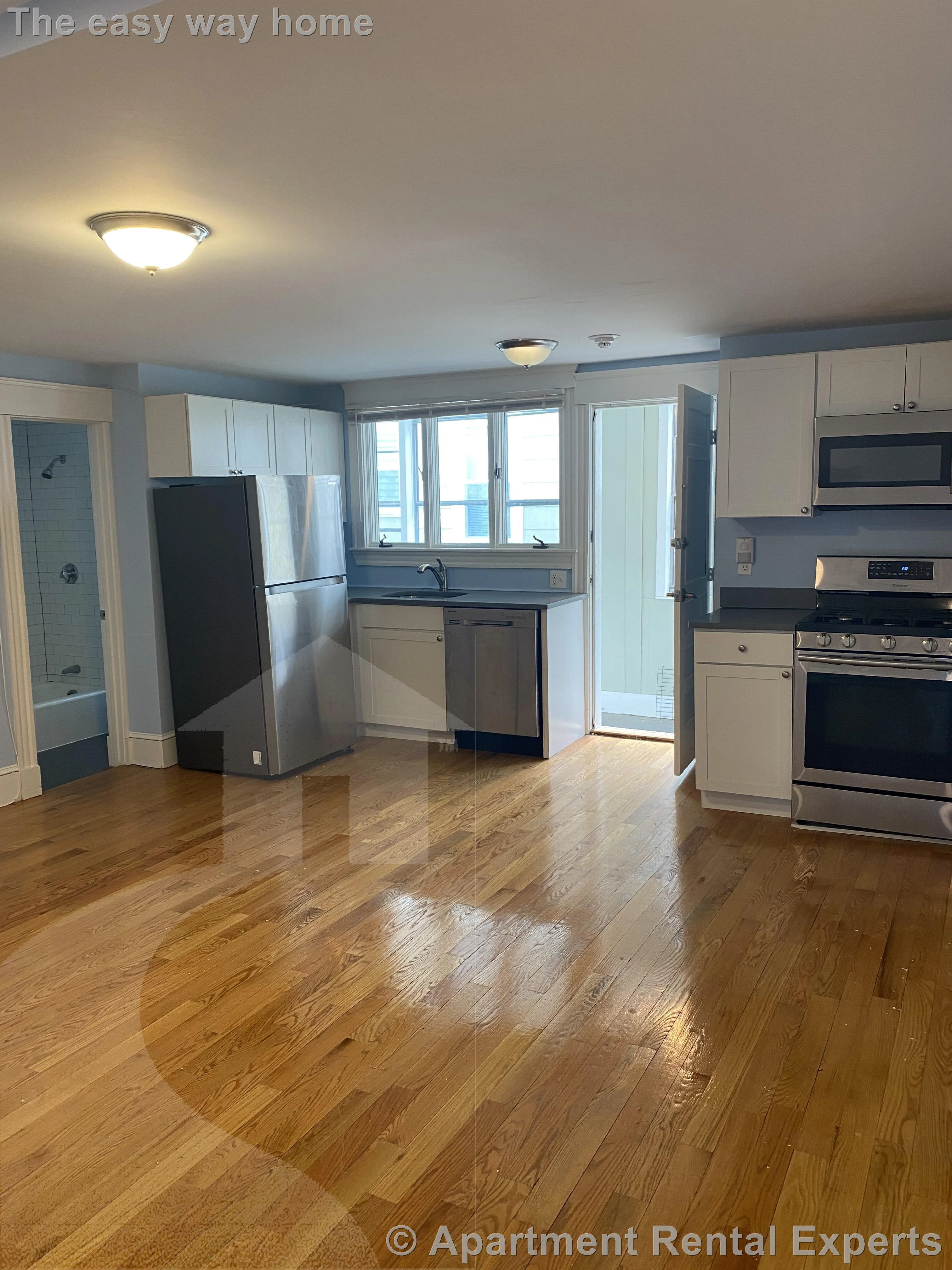3 bed, 1 bath apartment for rent at 66 Beacon St Unit 6, Union Square