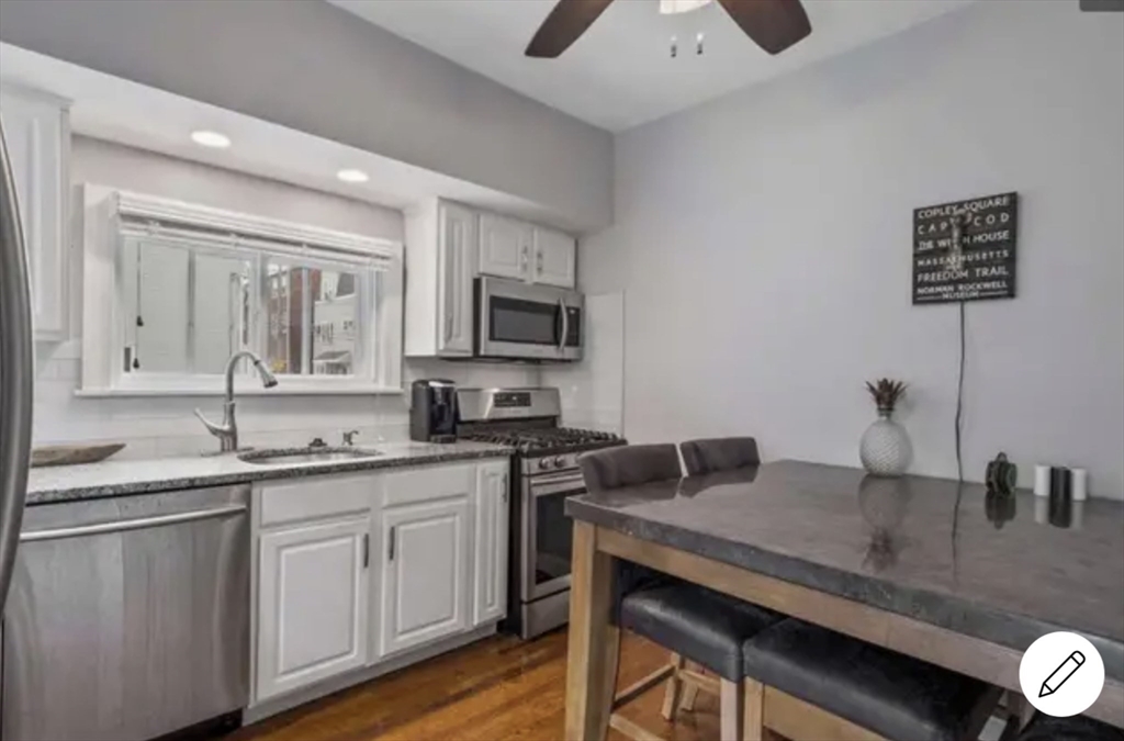 4 bed, 2.5 bath apartment for rent at 66 Bolton St Unit 1, South Boston — photo 2 of 23