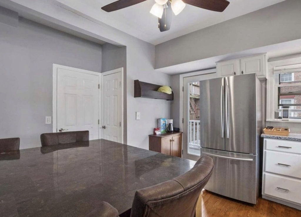 4 bed, 2.5 bath apartment for rent at 66 Bolton St Unit 1, South Boston — photo 3 of 23