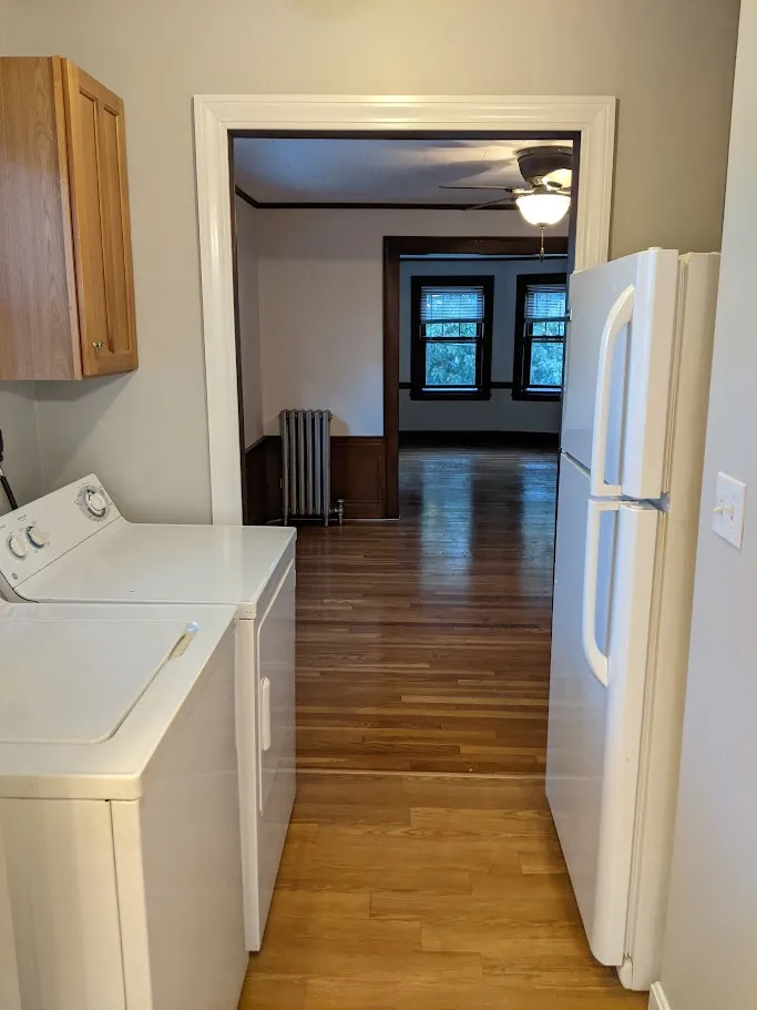 2.5 bed, 1 bath apartment for rent at 66 Brock St Unit 3, Oak Square — photo 8 of 21