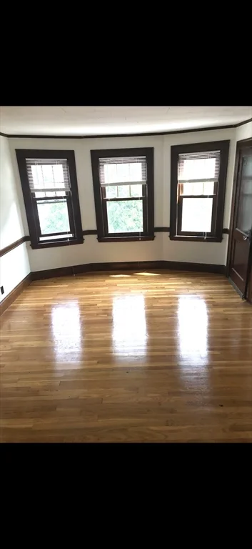 2 bed, 1 bath apartment for rent at 66 Brock St Unit 3M, Oak Square — photo 4 of 8