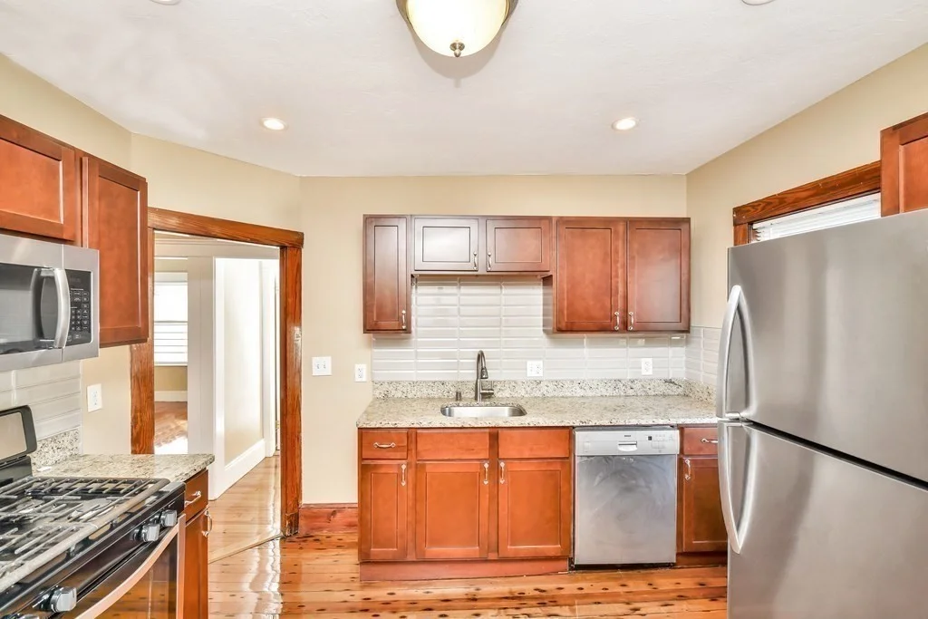 3 bed, 1 bath apartment for rent at 66 Brook Rd Unit 2, Milton — photo 17 of 36