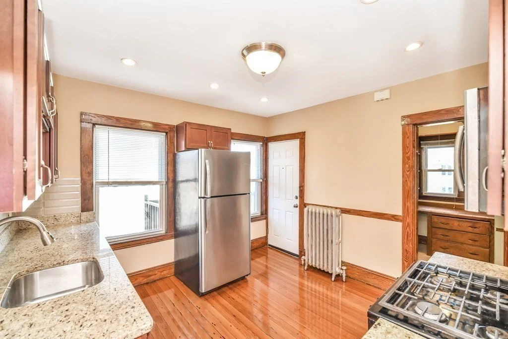 3 bed, 1 bath apartment for rent at 66 Brook Rd Unit 2, Milton — photo 14 of 36