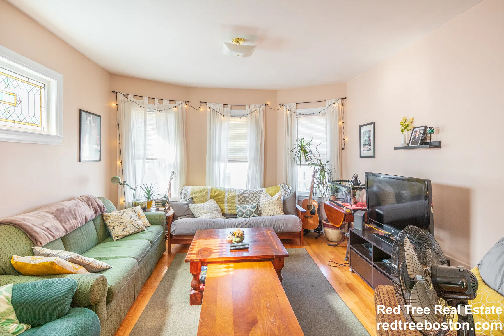 3 bed, 1 bath apartment for rent at 66 Brooks St Unit 2, Brighton — photo 3 of 14