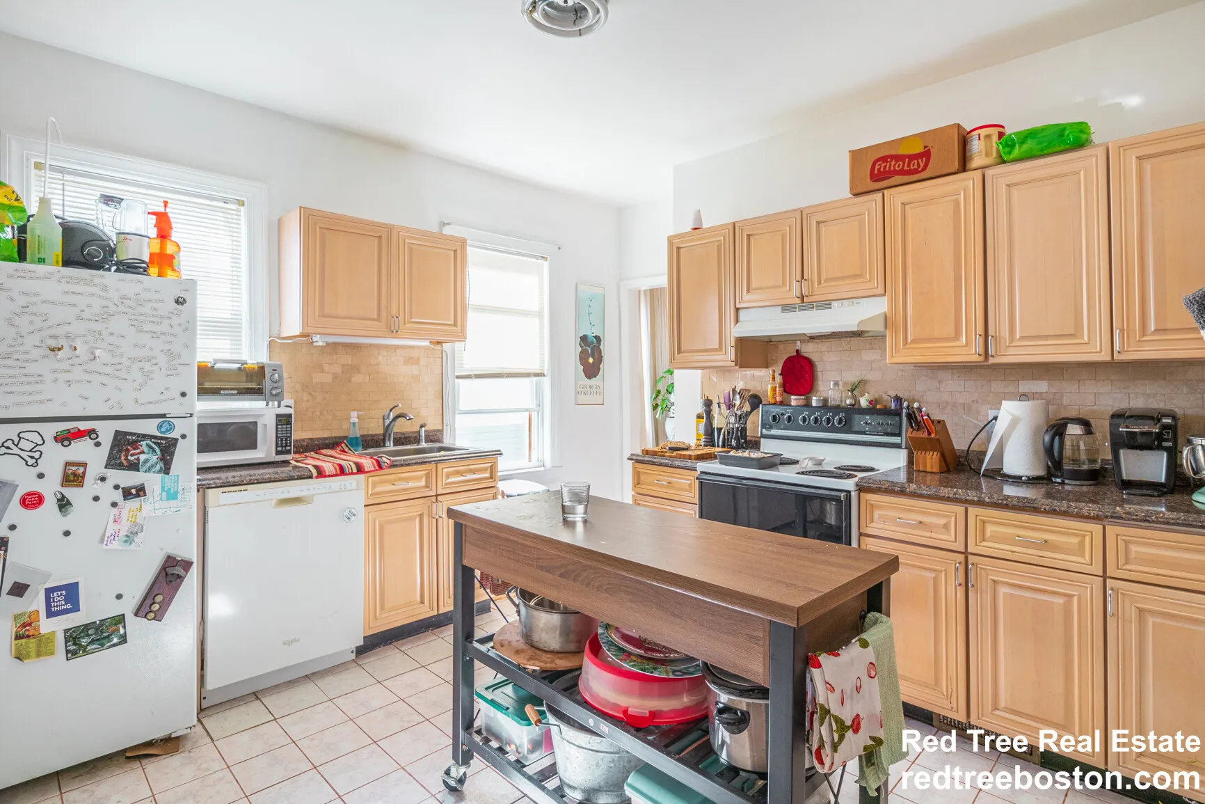 3 bed, 1 bath apartment for rent at 66 Brooks St Unit 2, Brighton — photo 1 of 14