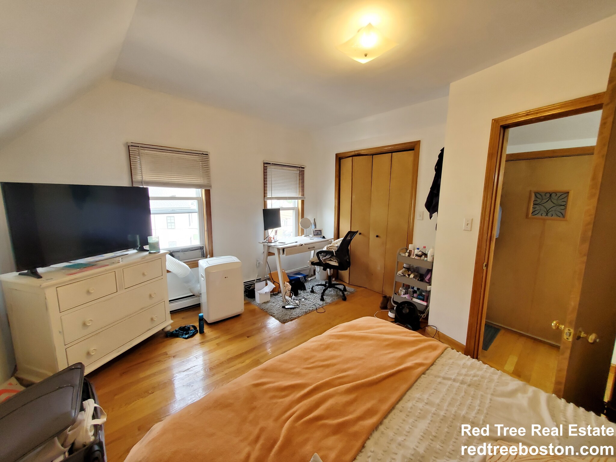 3 bed, 1 bath apartment for rent at 66 Brooks St Unit 3, Brighton — photo 6 of 15