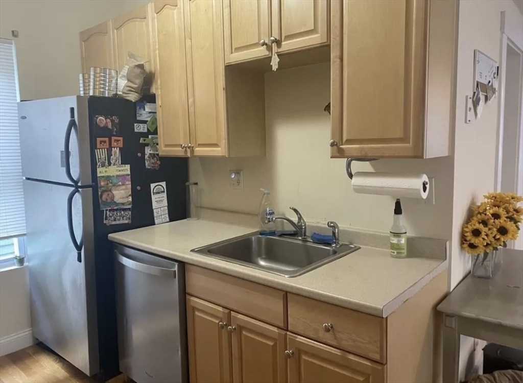 3 bed, 1 bath apartment for rent at 66 Brookside Unit 2, Jamaica Plain — photo 7 of 11