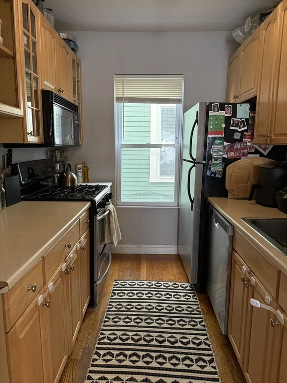 3 bed, 1 bath apartment for rent at 66 Brookside Unit B, Jamaica Plain — photo 3 of 8