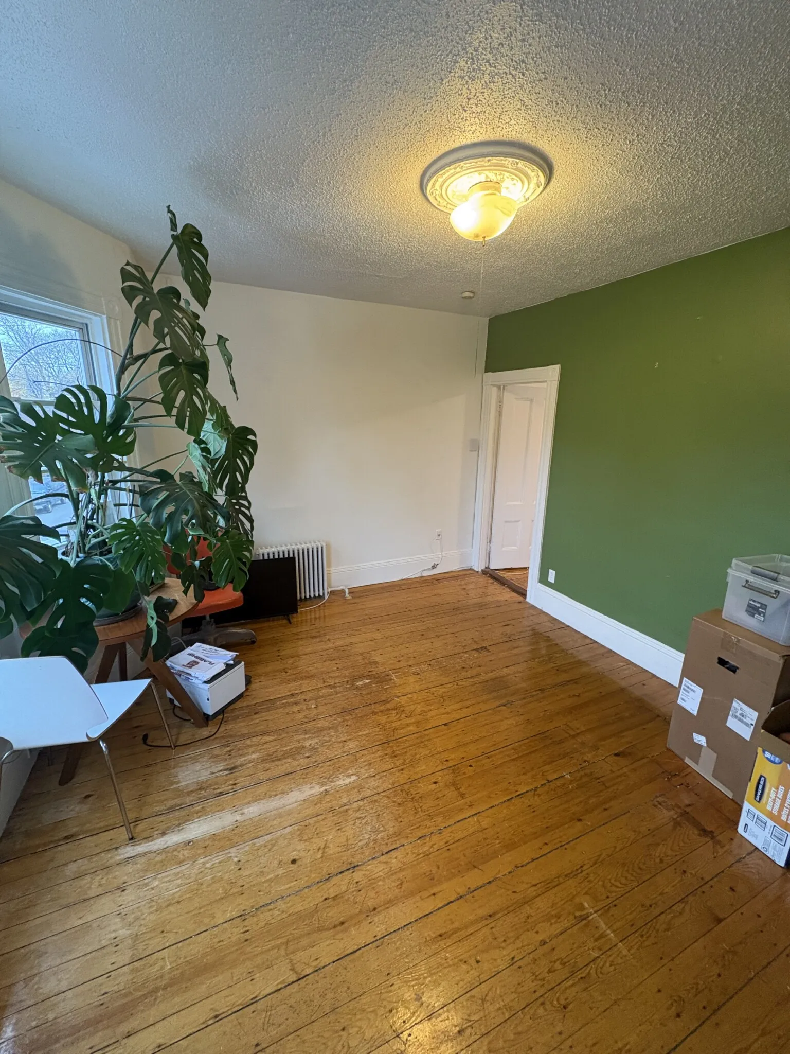 2 bed, 1 bath apartment for rent at 66 Callender St Unit 2, Riverside — photo 3 of 27
