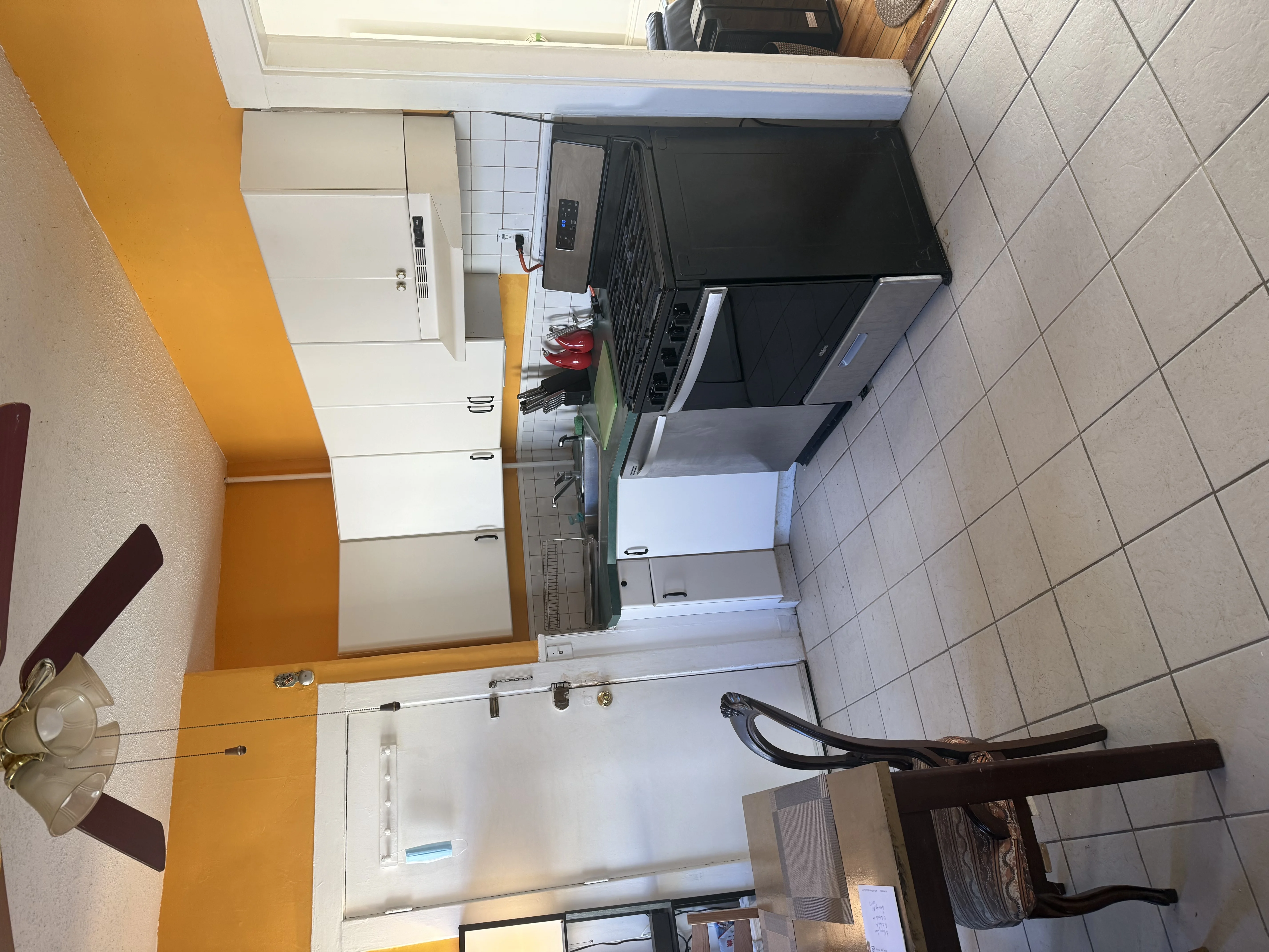 2 bed, 1 bath apartment for rent at 66 Callender St Unit 2, Riverside — photo 26 of 27