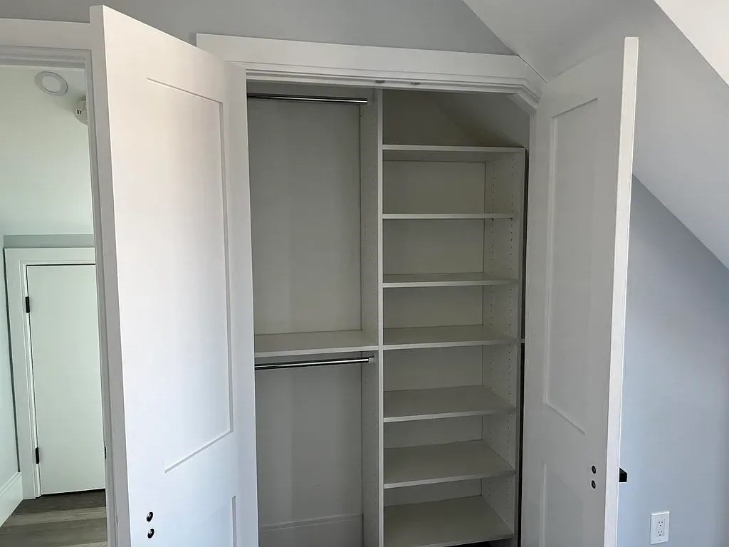 4 bed, 3 bath apartment for rent at 66 Calvary St Unit A, Waltham — photo 38 of 42