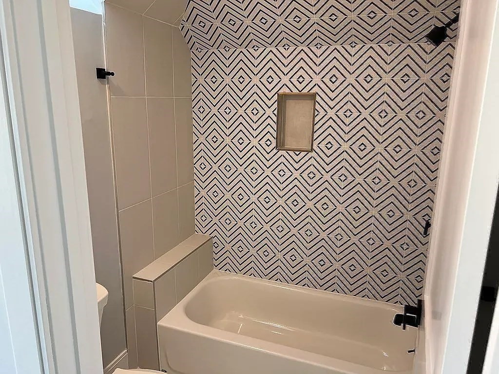 4 bed, 3 bath apartment for rent at 66 Calvary St Unit A, Waltham — photo 34 of 42