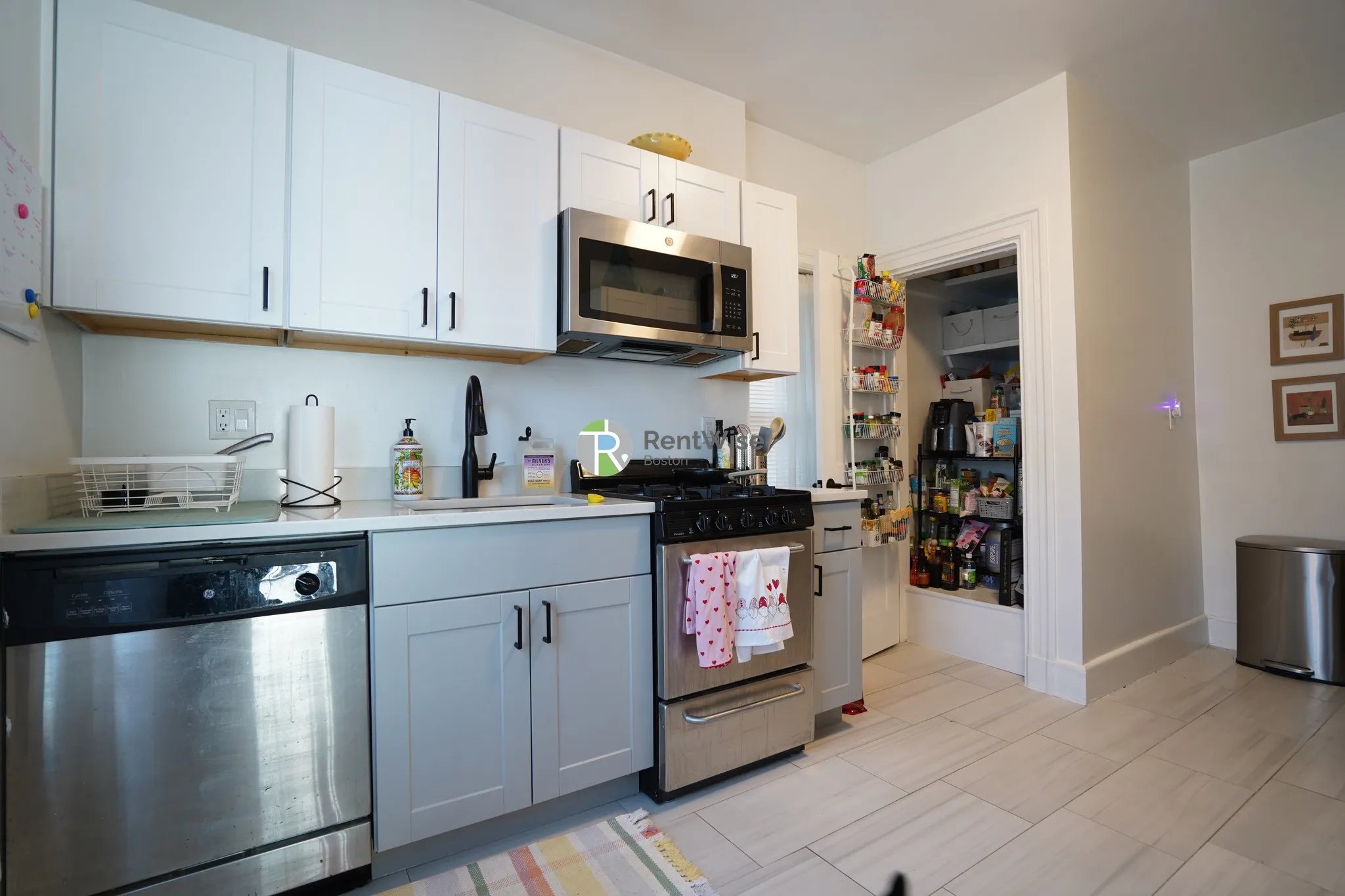 3 bed, 1 bath apartment for rent at 66 Chester St Unit 2, Allston — photo 5 of 21