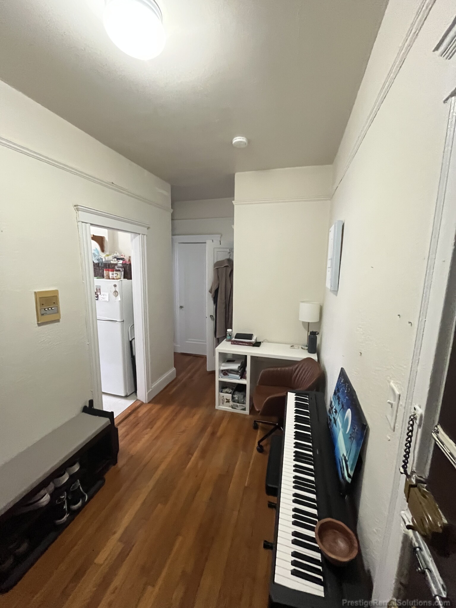 Studio bed, 1 bath apartment for rent at 66 Chiswick Rd Unit 10, Brighton — photo 1 of 10
