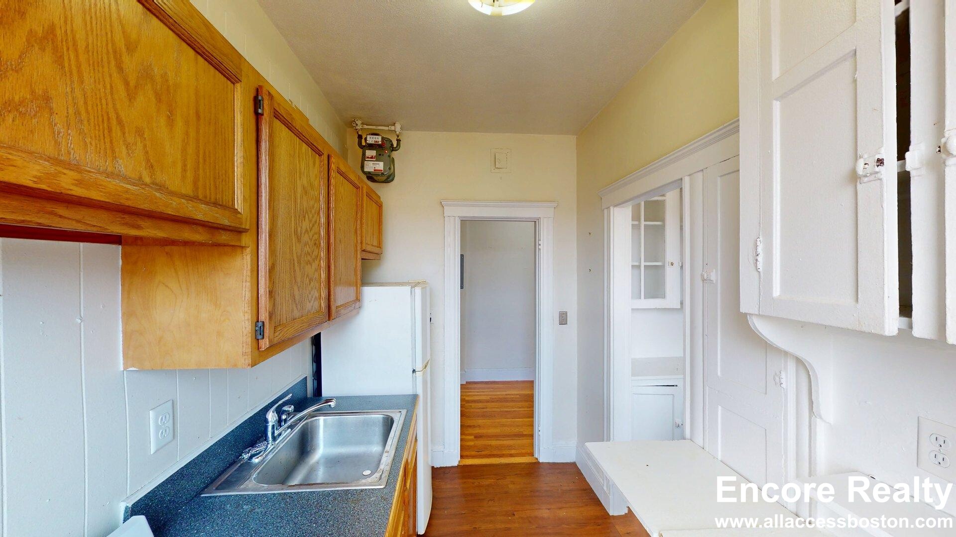 1 bed, 1 bath apartment for rent at 66 Chiswick Rd Unit 11, Brighton — photo 8 of 10