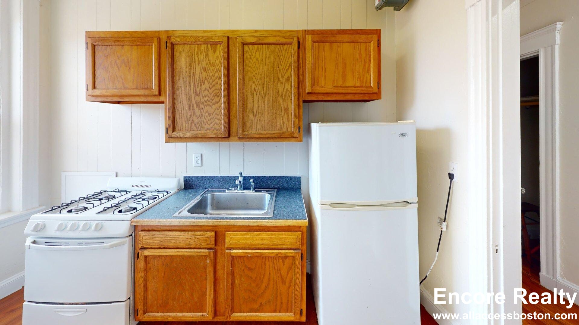 1 bed, 1 bath apartment for rent at 66 Chiswick Rd Unit 11, Brighton — photo 6 of 10