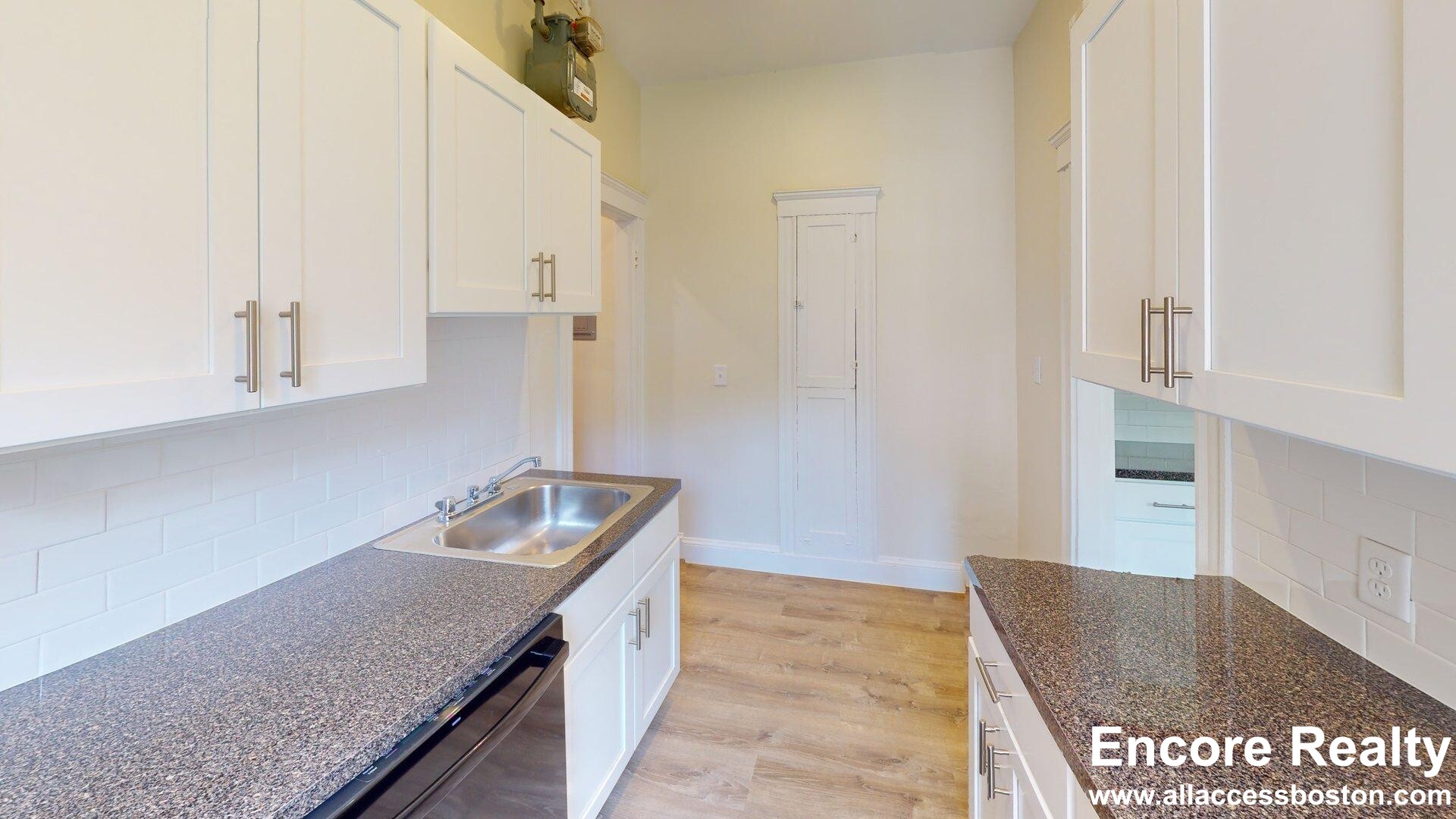 Studio bed, 1 bath apartment for rent at 66 Chiswick Rd Unit 12A, Brighton — photo 1 of 4