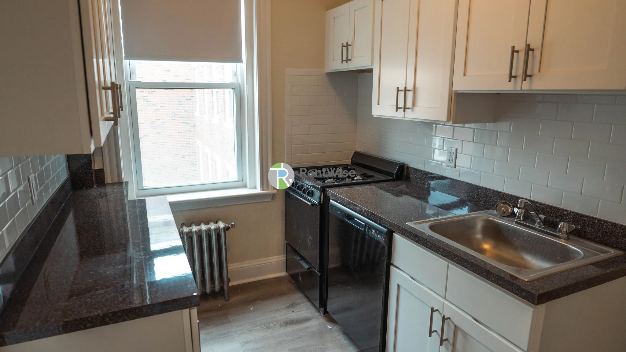 Studio bed, 1 bath apartment for rent at 66 Chiswick Rd Unit 20, Brighton — photo 4 of 13