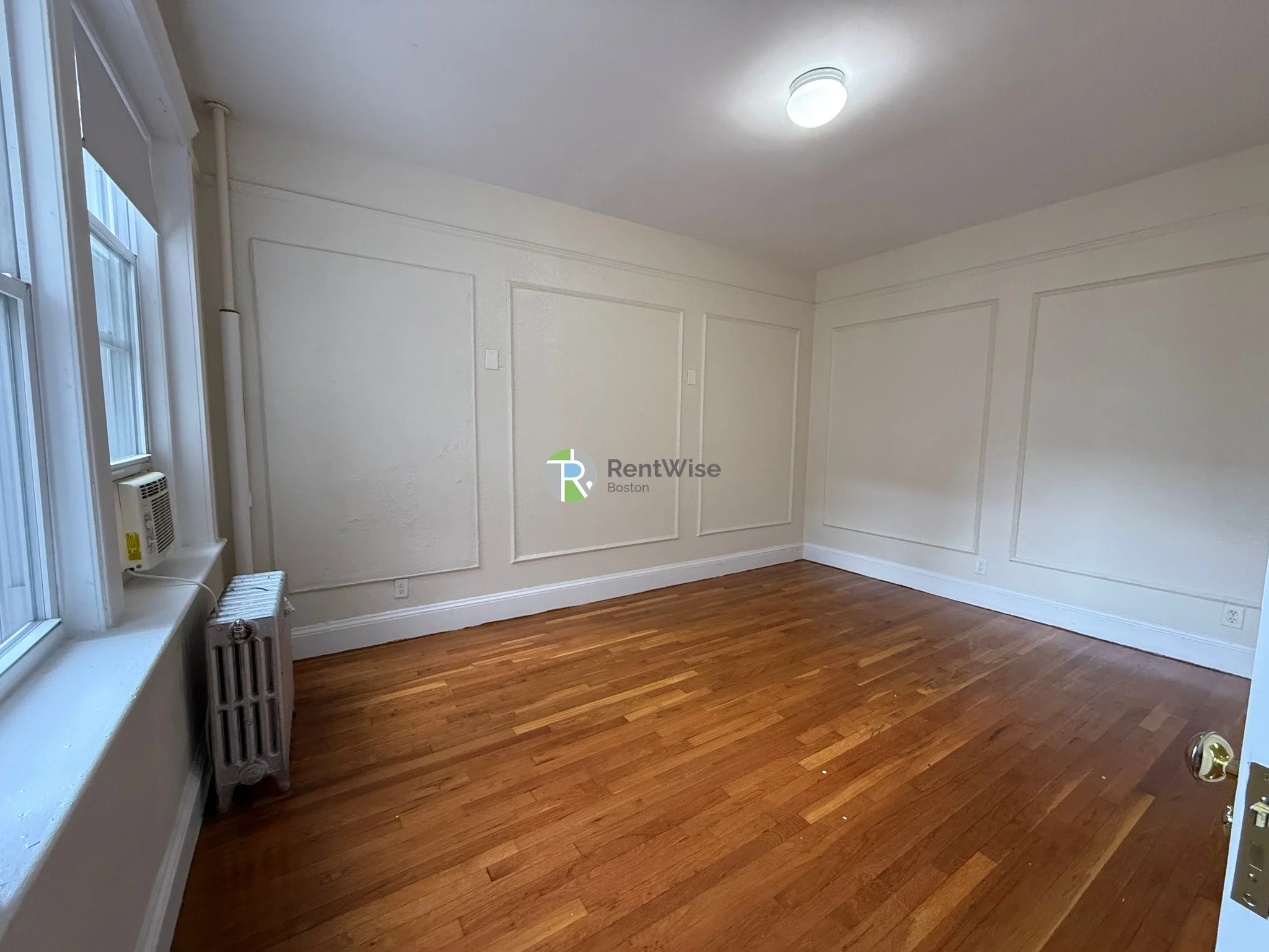 Studio bed, 1 bath apartment for rent at 66 Chiswick Rd Unit 20, Brighton — photo 7 of 13