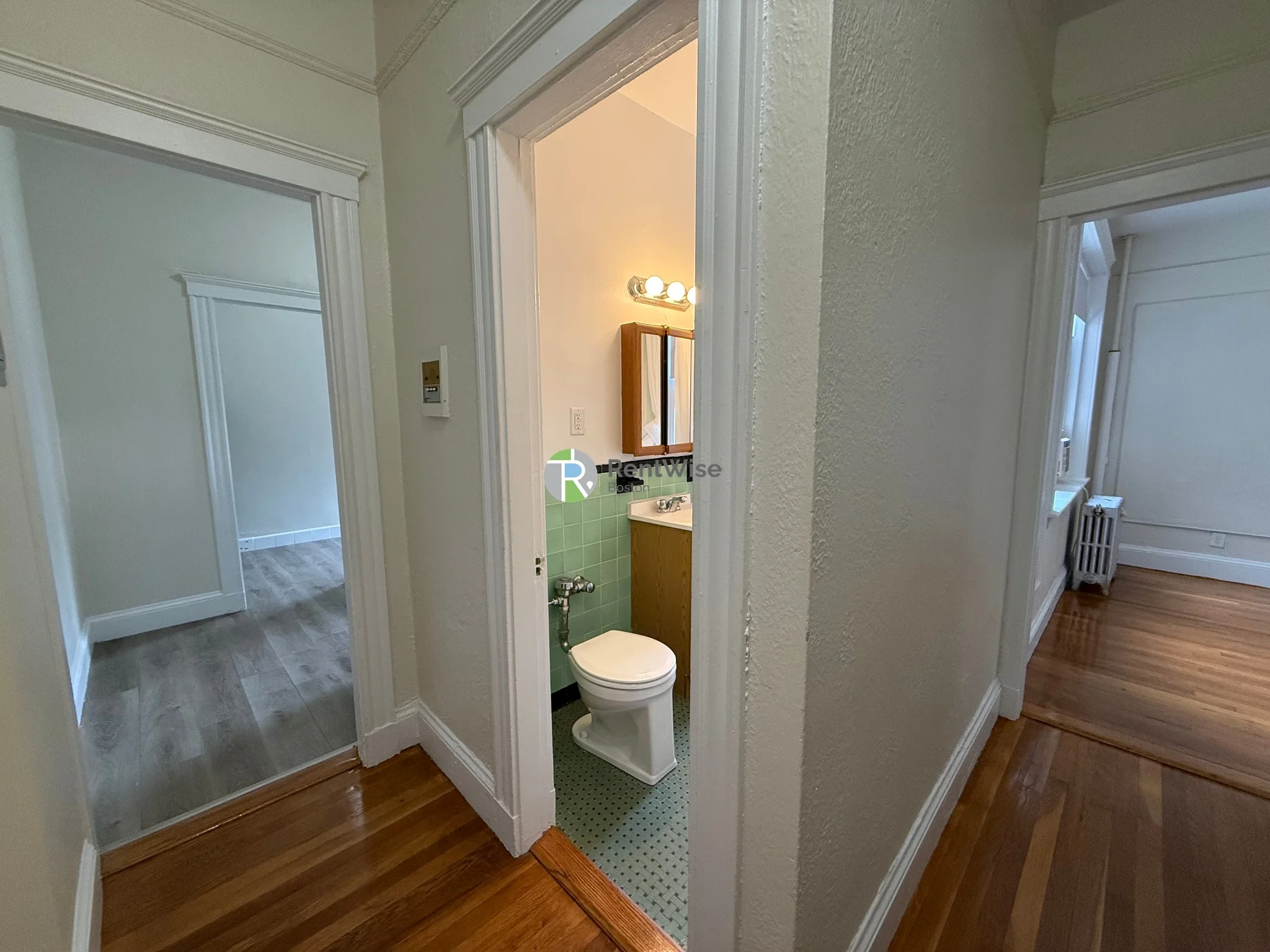 Studio bed, 1 bath apartment for rent at 66 Chiswick Rd Unit 20, Brighton — photo 6 of 13