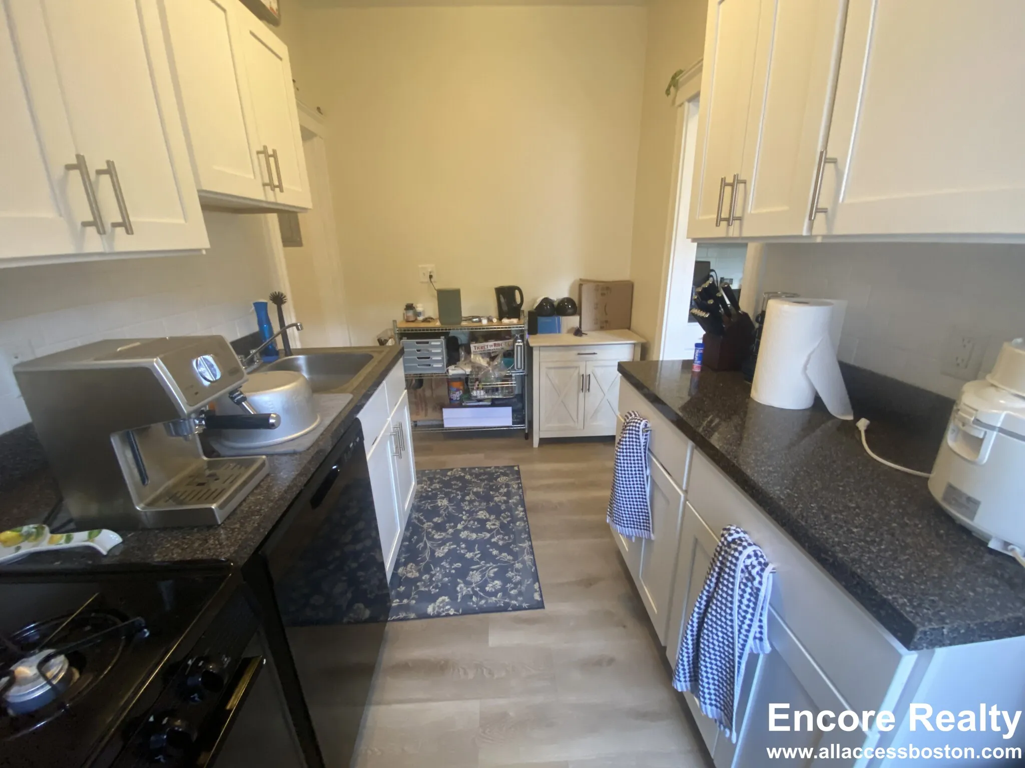 1 bed, 1 bath apartment for rent at 66 Chiswick Rd Unit 21, Brighton — photo 12 of 18