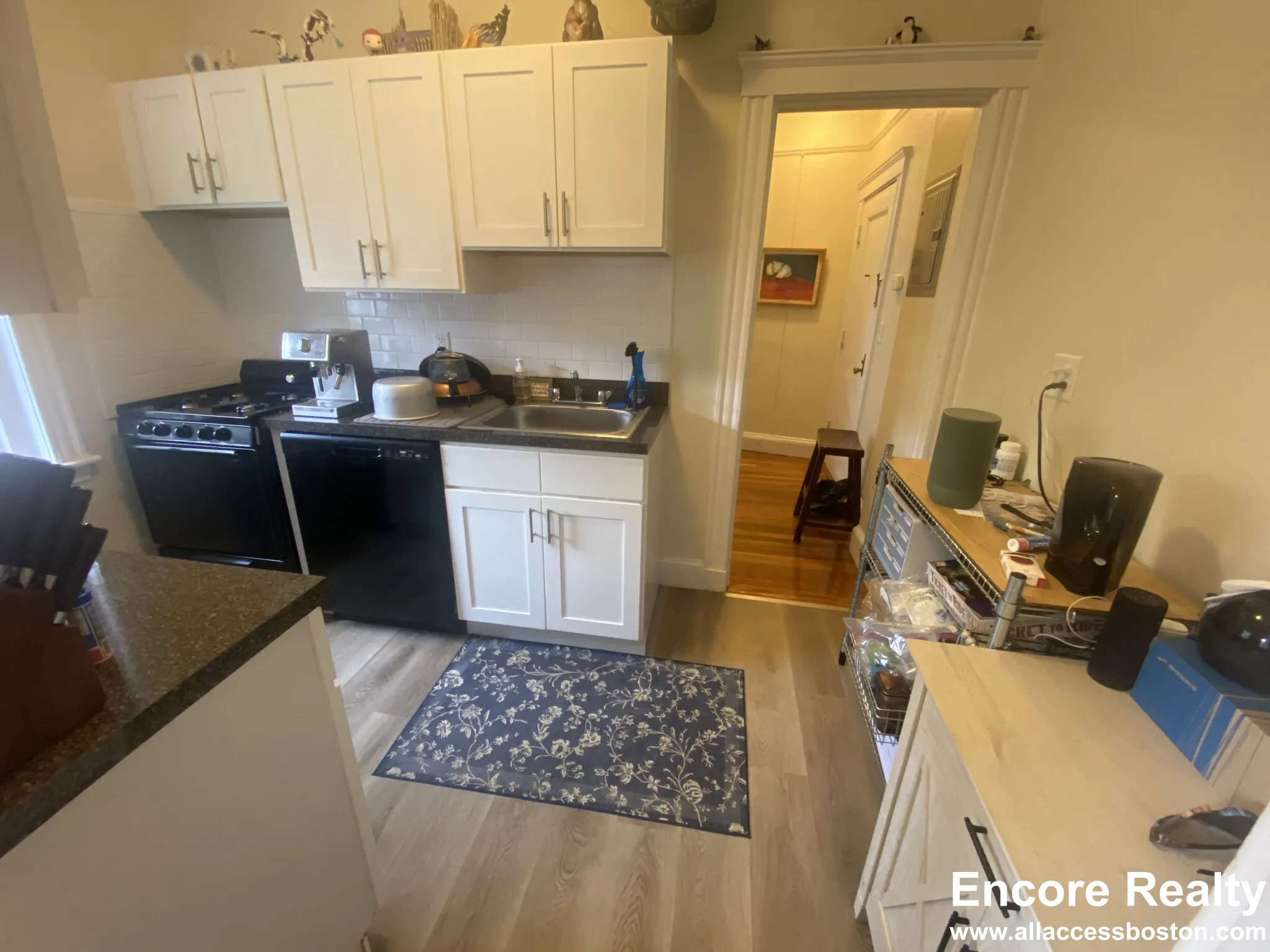 1 bed, 1 bath apartment for rent at 66 Chiswick Rd Unit 21, Brighton — photo 10 of 18