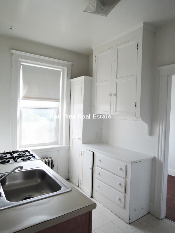 Studio bed, 1 bath apartment for rent at 66 Chiswick Rd Unit 27, Brighton — photo 2 of 24