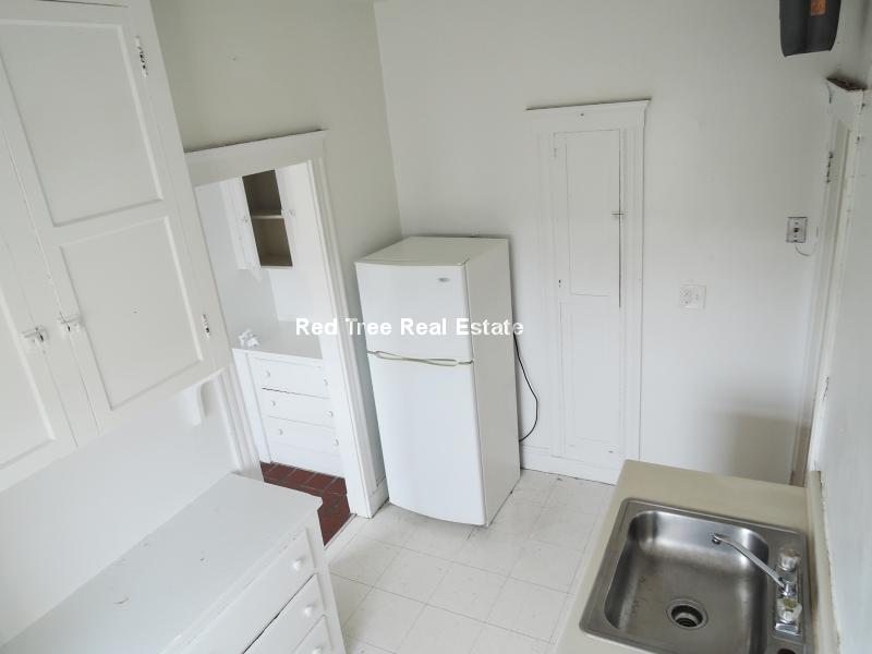 Studio bed, 1 bath apartment for rent at 66 Chiswick Rd Unit 27, Brighton — photo 1 of 24