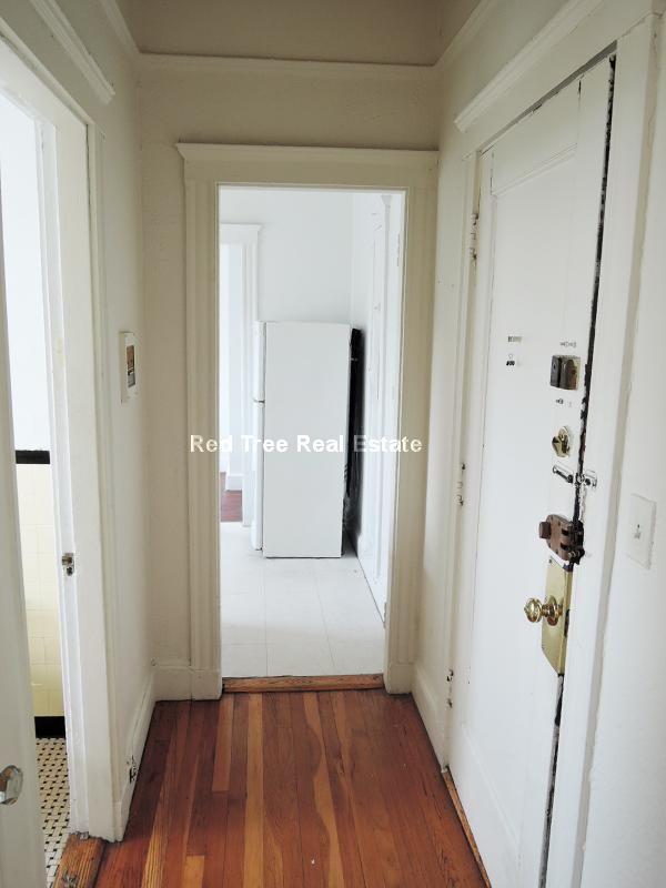 Studio bed, 1 bath apartment for rent at 66 Chiswick Rd Unit 27, Brighton — photo 10 of 24