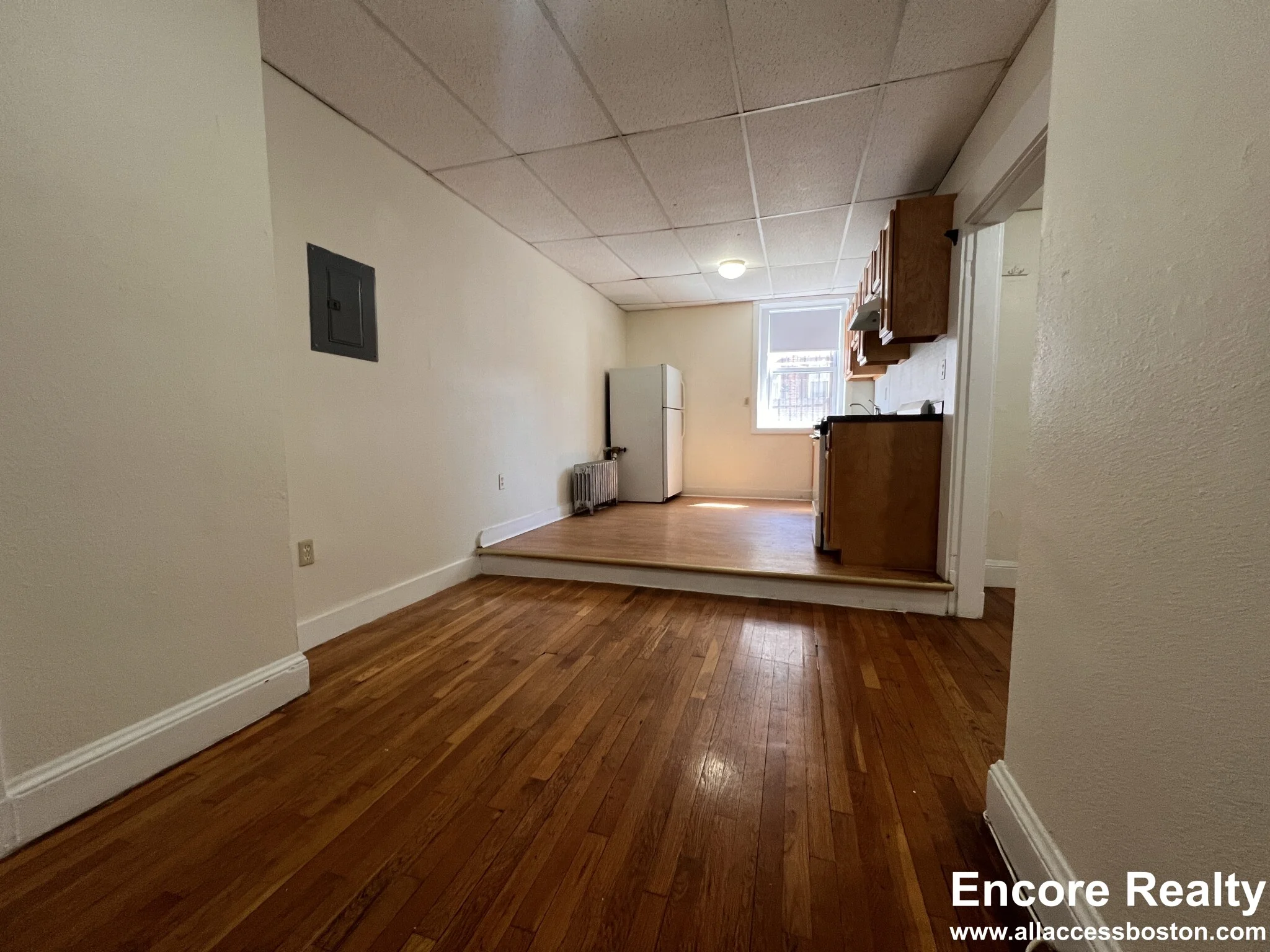1 bed, 1 bath apartment for rent at 66 Chiswick Rd Unit 29B, Brighton — photo 2 of 11