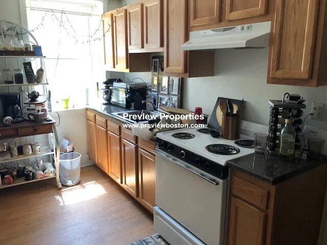 1 bed, 1 bath apartment for rent at 66 Chiswick Rd Unit 29P, Brighton — photo 1 of 2