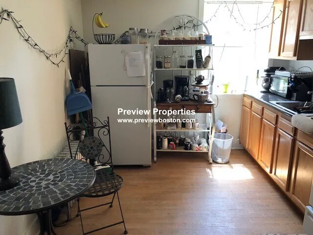 1 bed, 1 bath apartment for rent at 66 Chiswick Rd Unit 29P, Brighton — photo 2 of 2