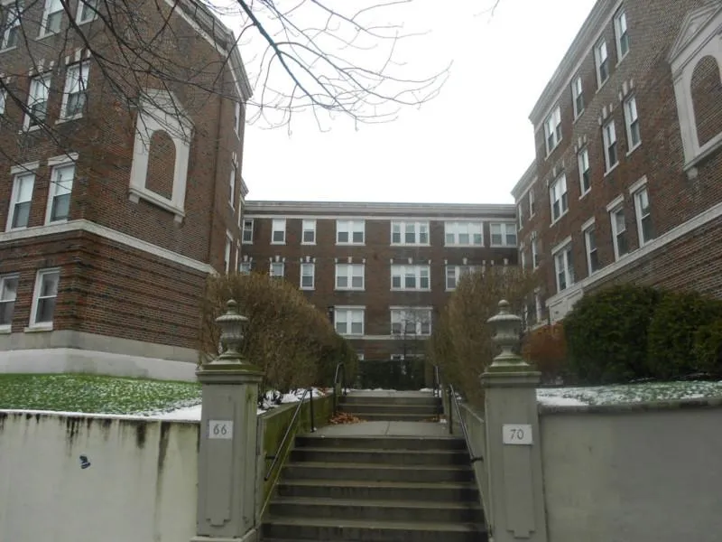 1 bed, 1 bath apartment for rent at 66 Chiswick Rd Unit 3, Brighton — photo 11 of 13