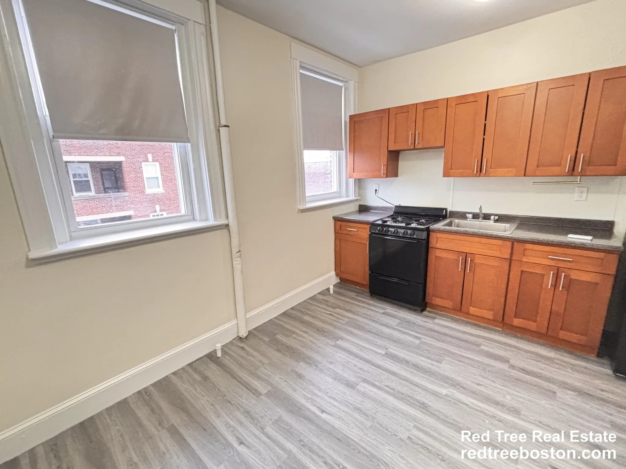 1 bed, 1 bath apartment for rent at 66 Chiswick Rd Unit 4, Brighton — photo 1 of 23