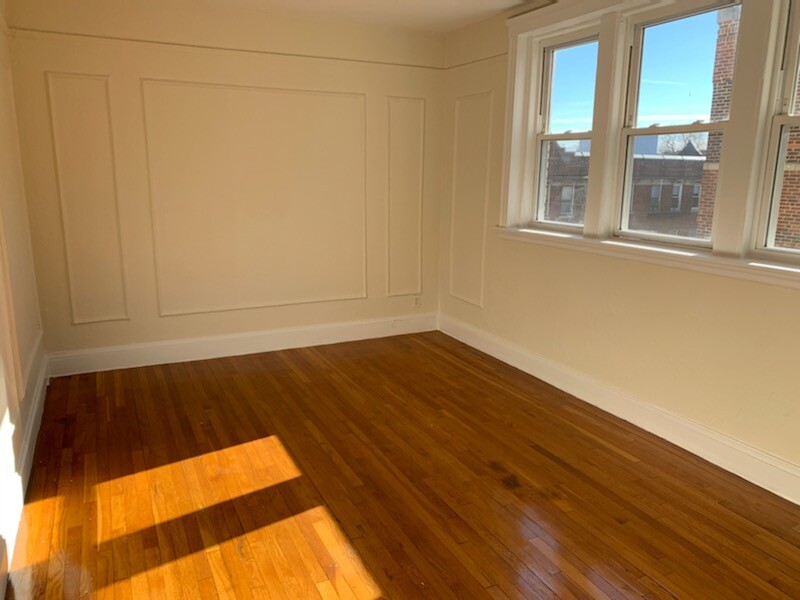 Studio bed, 1 bath apartment for rent at 66 Chiswick Rd Unit 5, Brighton — photo 7 of 9