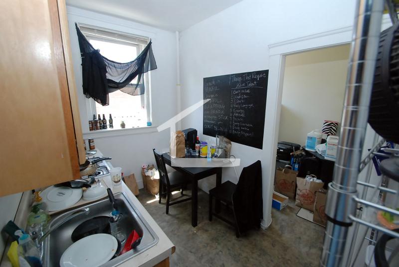 Studio bed, 1 bath apartment for rent at 66 Chiswick Rd Unit 5, Brighton — photo 2 of 9