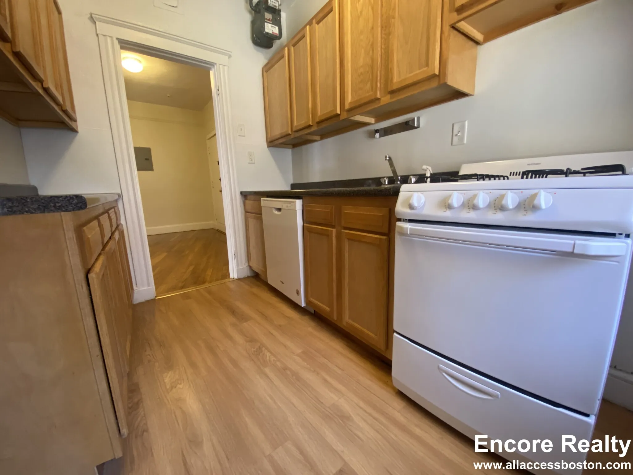 1 bed, 1 bath apartment for rent at 66 Chiswick Rd Unit 8, Brighton — photo 1 of 14