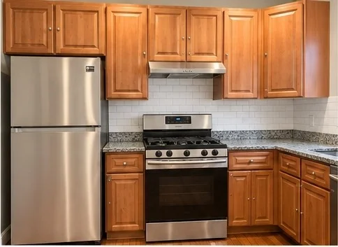 4 bed, 2 bath apartment for rent at 66 Clarkson St Unit 2, Dorchester — photo 2 of 10
