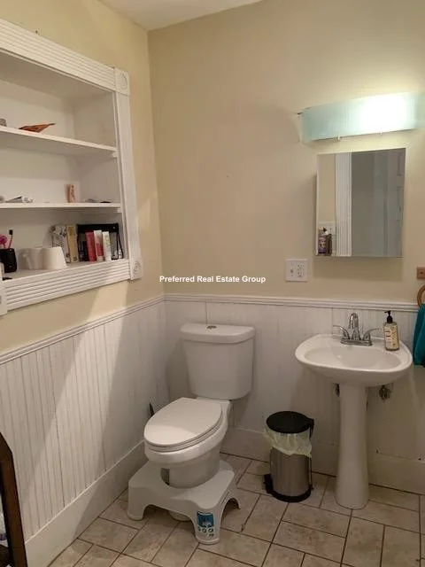 5 bed, 1.5 bath apartment for rent at 66 Clifford St Unit 3, Roxbury — photo 12 of 12