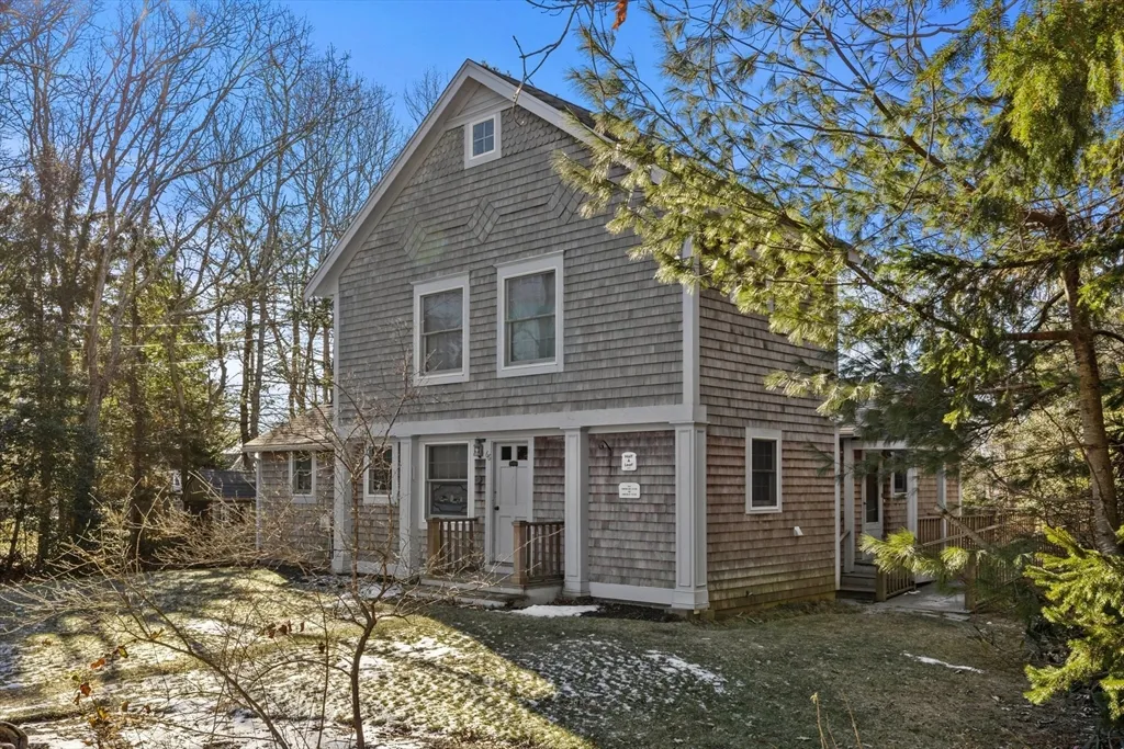 2 bed, 2 bath apartment for rent at 66 Converse Rd Unit 0, Marion — photo 1 of 22