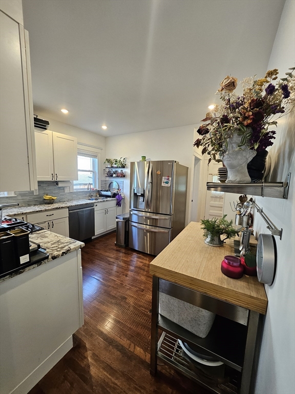 3 bed, 2 bath apartment for rent at 66 Court St Unit 1, Newtonville — photo 9 of 20