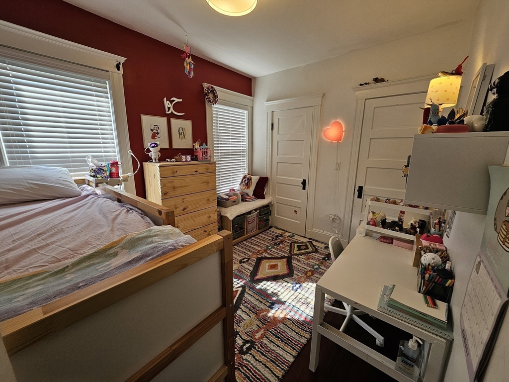3 bed, 2 bath apartment for rent at 66 Court St Unit 1, Newtonville — photo 19 of 20