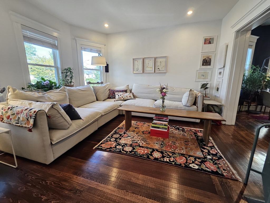3 bed, 2 bath apartment for rent at 66 Court St Unit 1, Newtonville — photo 1 of 20