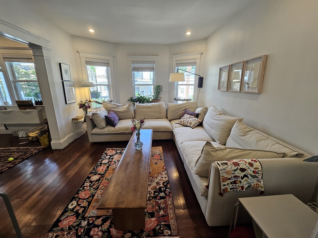 3 bed, 2 bath apartment for rent at 66 Court St Unit 1, Newtonville — photo 2 of 20