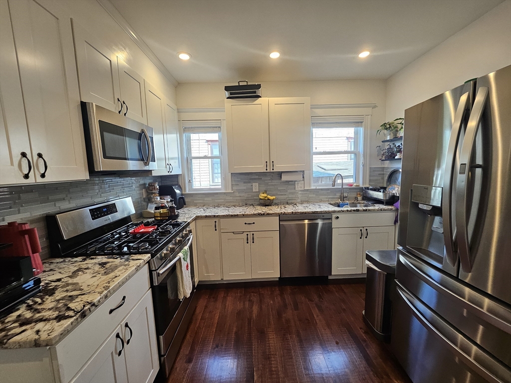 3 bed, 2 bath apartment for rent at 66 Court St Unit 1, Newtonville — photo 7 of 20