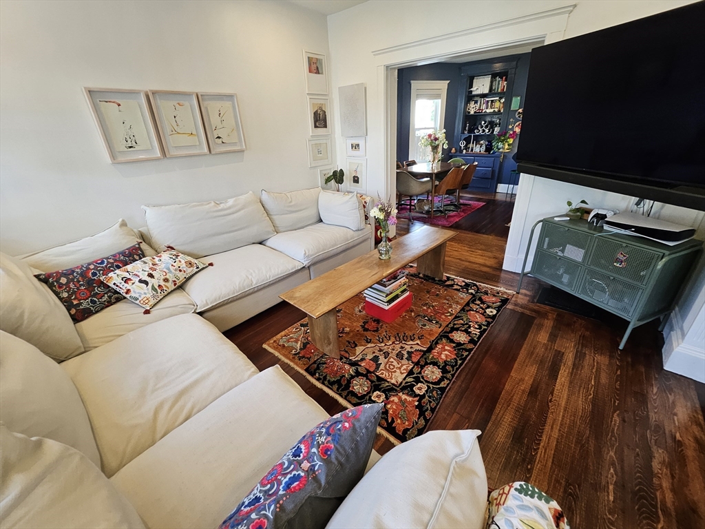 3 bed, 2 bath apartment for rent at 66 Court St Unit 1, Newtonville — photo 3 of 20
