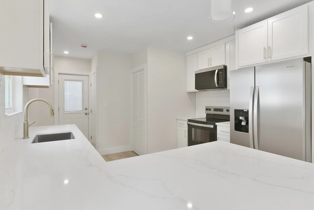 2 bed, 1 bath apartment for rent at 66 Cushman Rd Unit 1, Brighton — photo 6 of 26
