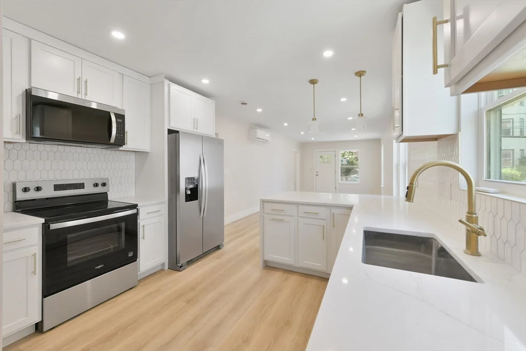 2 bed, 1 bath apartment for rent at 66 Cushman Rd Unit 2, Brighton — photo 2 of 26