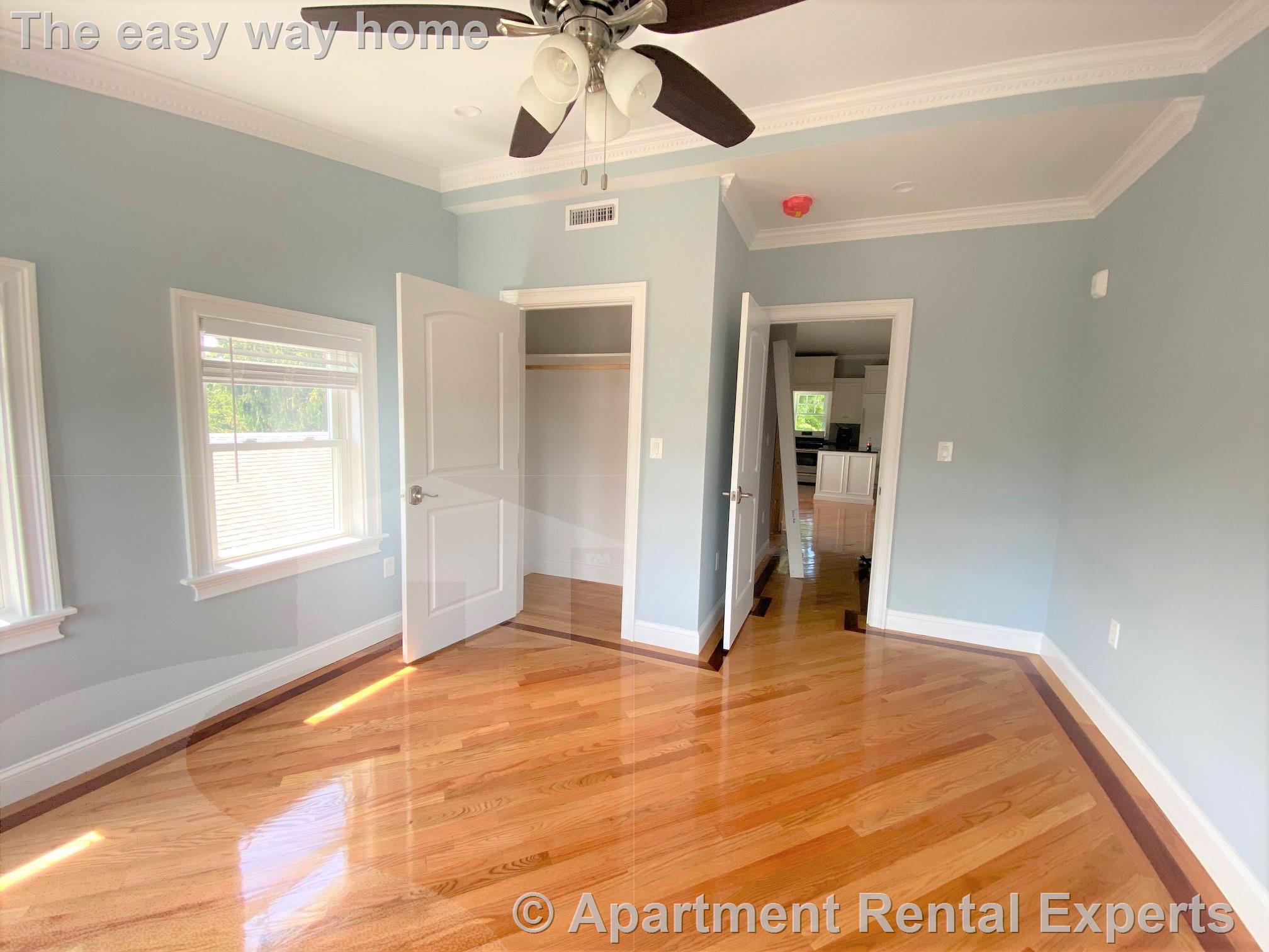 4 bed, 2 bath apartment for rent at 66 Dudley St Unit 3, Salem St. Area — photo 10 of 21